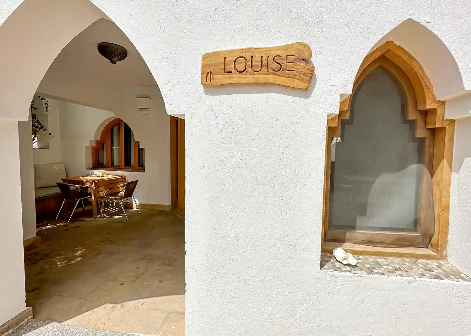 Apartment Louise – From outside
